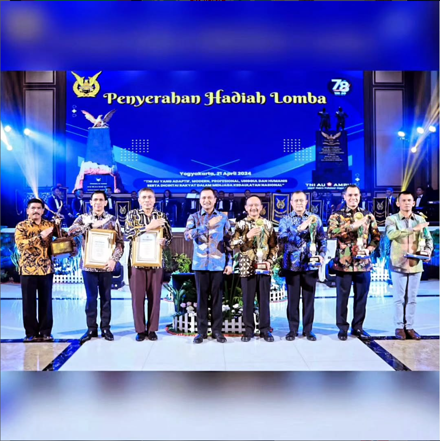 RSAU dr. M. SALAMUN MENERIMA PIAGAM PENGHARGAAN DARI KASAU