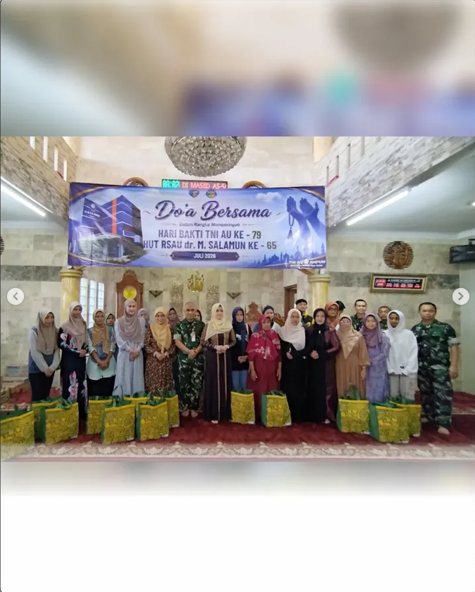 DOA BERSAMA DALAM RANGKA HARI BAKTI TNI AU KE-79 DAN HUT KE-65 RSAU dr. M. SALAMUN