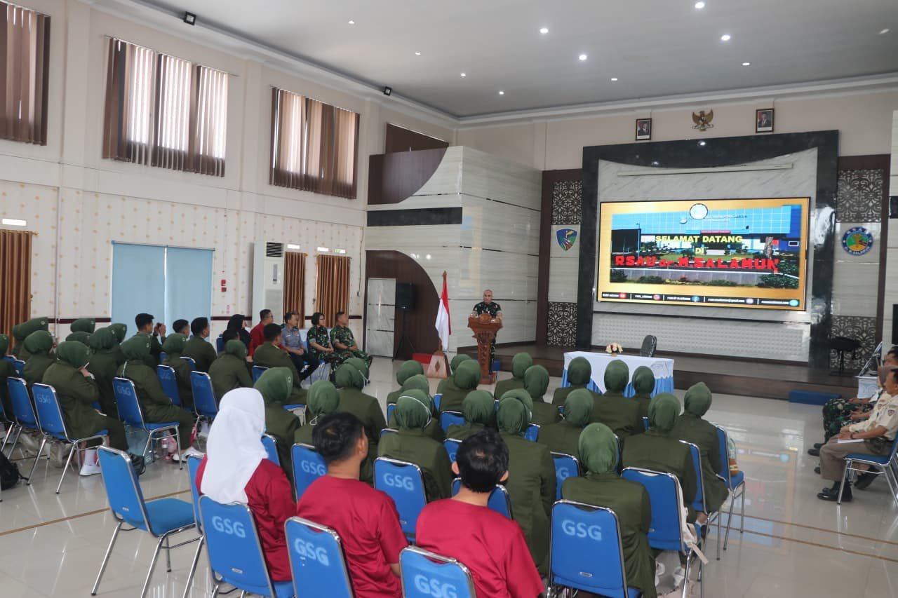 ORIENTASI MAHASISWA MAGANG STIKEP PPNI & IIK PELAMONIA MAKASSAR DI RSAU dr. M. SALAMUN